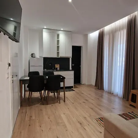 Apartamento Jd Vlorë